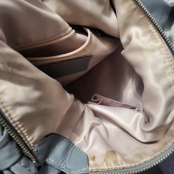 ✅✅ SOLD ✅✅ Coach Hobo/Shoulder Bag comes w/strap - Picture 10 of 10